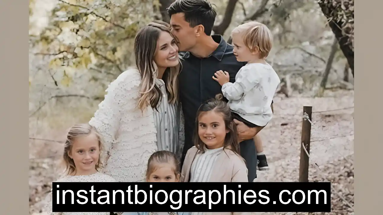 Mallory Plotnik (Wife of Phil Wickham): Bio, Age, Height, Weight, Career, Net Worth & Family (2025)